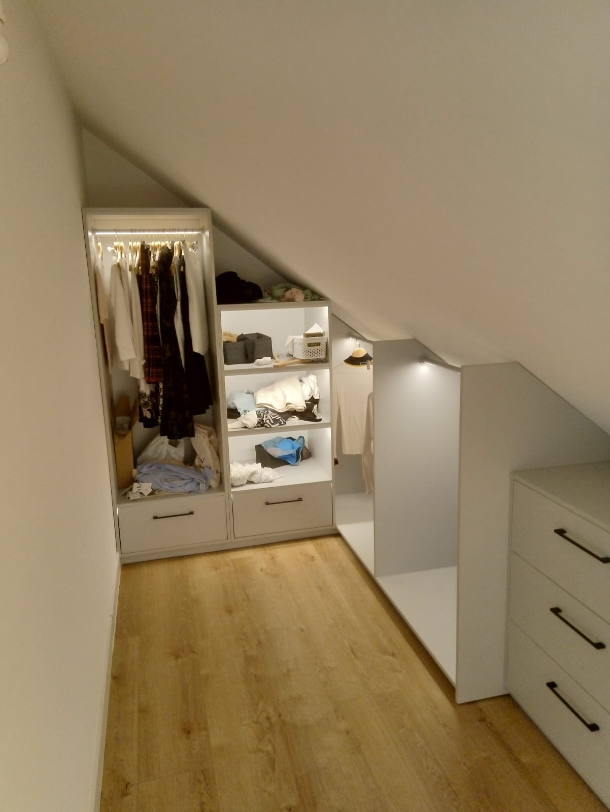 Szafki na wymiar przybierniów